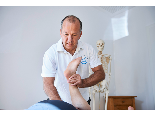 Bild 12 von GESUNDHEITSZENTRUM Leichtfüssig - Physiotherapie – Chiropraktik – Lymphdrainagen – Massage - Fitnessstudio