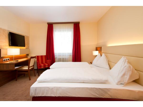 Bild 4 von SCHÖNIS-Landhotel