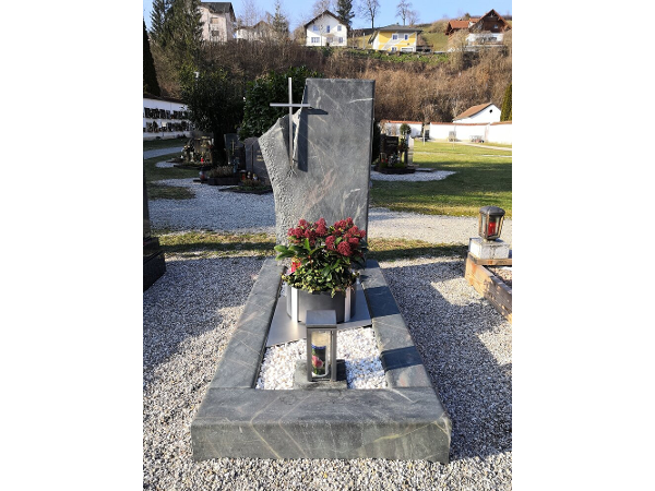Bild 6 von Sandler Steinmetzbetrieb GmbH