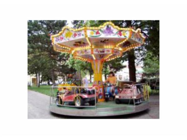Bild 1 von Matous-Reiss Alexandra Reisender Kinderprater
