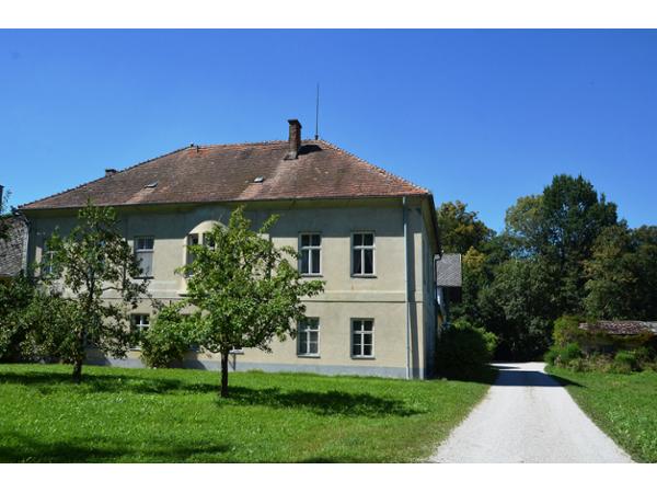 Bild 1 von Bogenhof Fam Caloun