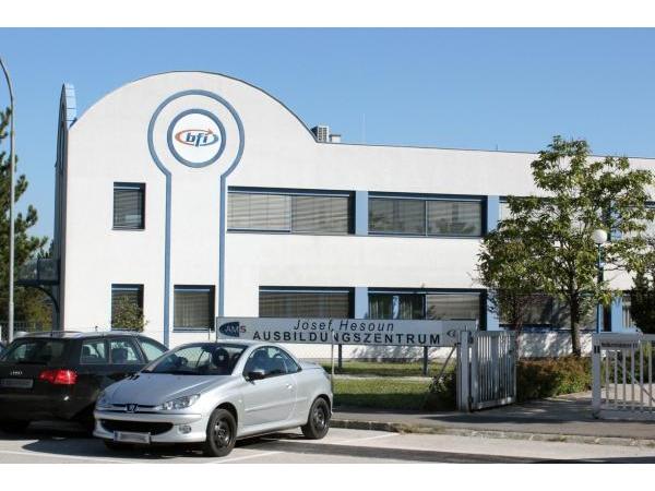 Bild 1 von BFI Berufsförderungsinstitut NÖ - Josef Hesoun-Ausbildungszentrum