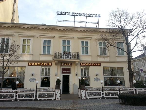Bild 2 von OBERLAA Dommayer Alt-Wiener Kaffeehaus