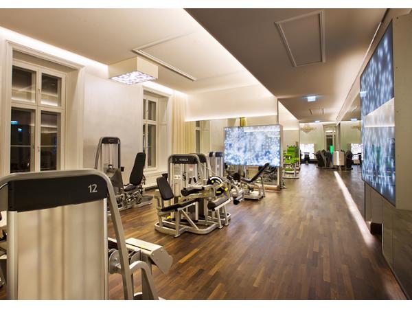 Bild 2 von John Harris Fitness Am Schillerplatz