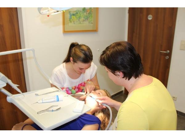 Bild 4 von Schreiber Reinhardt Dr. - Kieferorthopädie und Zahnregulierungen