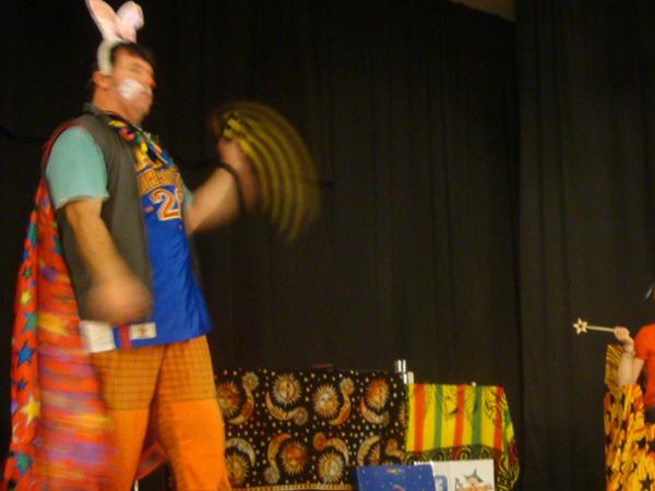 Bild 2 von Roger Hase - Zauberclown