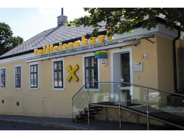 Bild 8 von Raiffeisen Regionalbank Mödling eGen