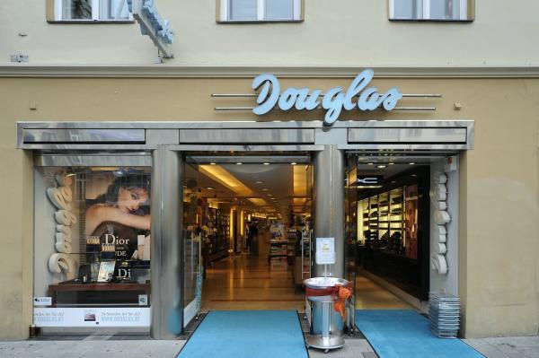 Vorschau - Foto 1 von Parfümerie Douglas