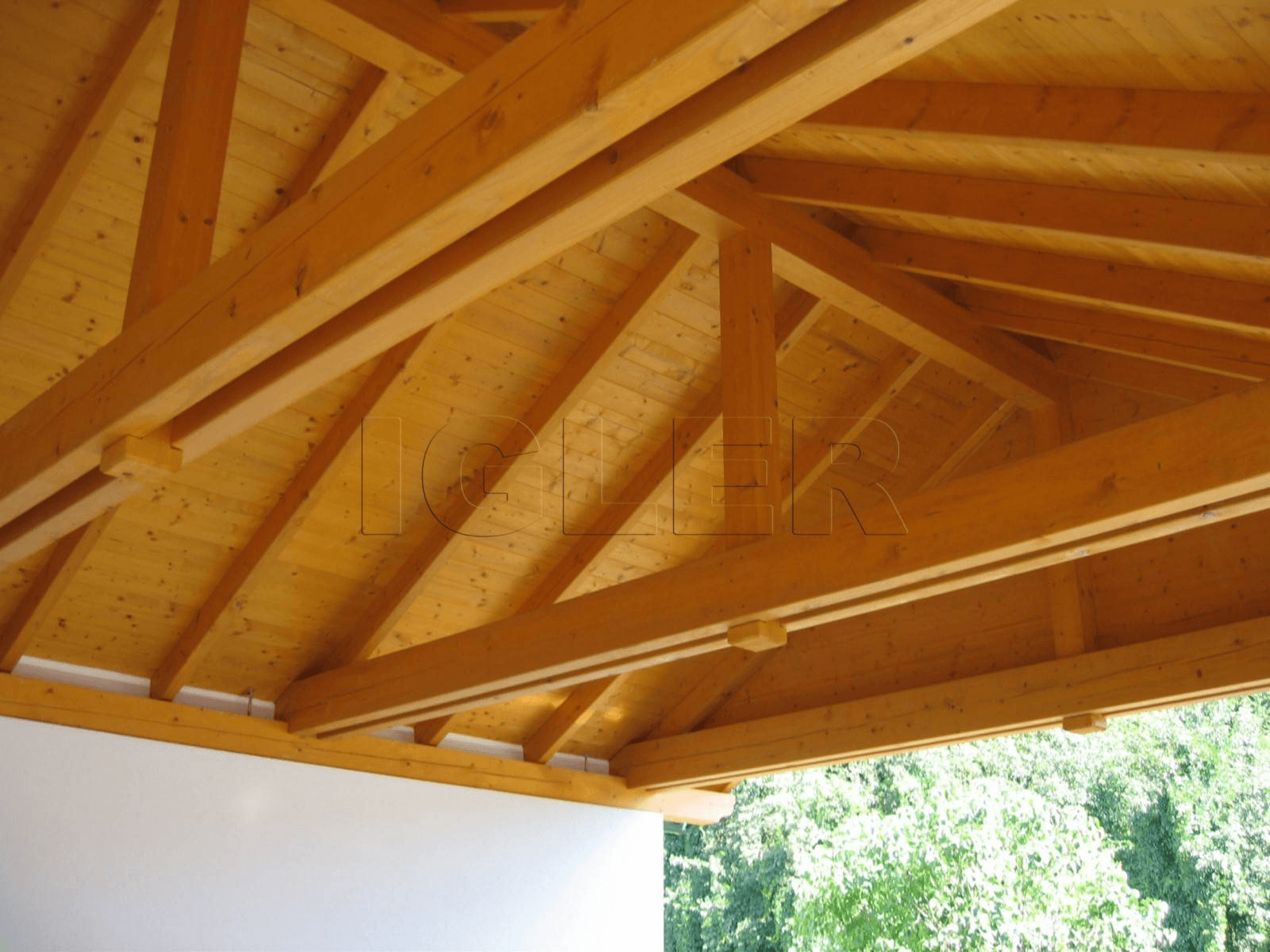 Vorschau - Foto 10 von Holzbau Dachdeckerei Spenglerei Igler