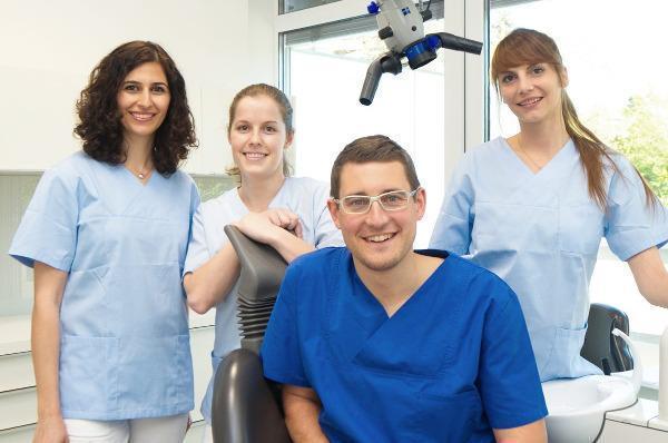 Vorschau - Foto 1 von Spezialpraxis für zahnärztliche Chirurgie Dr. Hein Paul