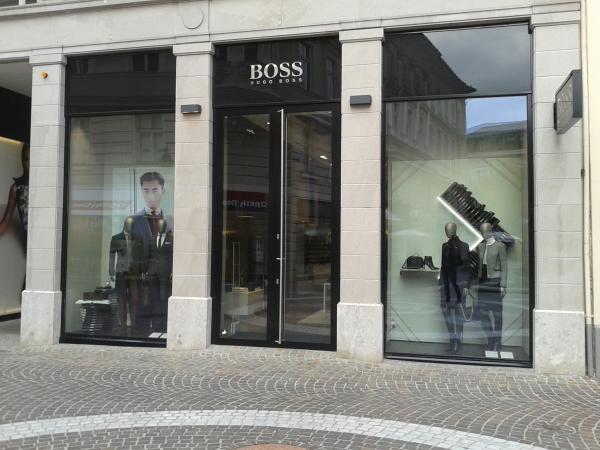Vorschau - Foto 1 von Hugo Boss Store