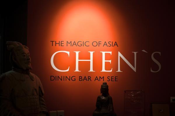 Vorschau - Foto 1 von Chen's Dining Bar
