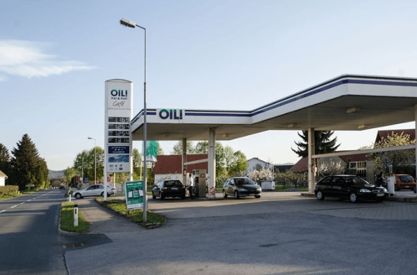 Vorschau - Foto 1 von OIL! Tankstelle
