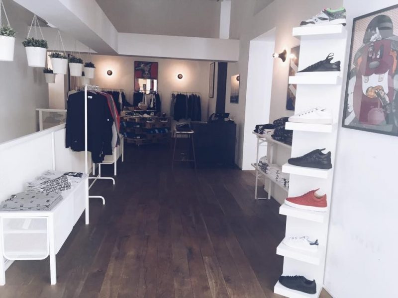 Sneakerstore: SneakIn