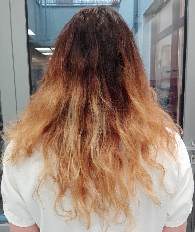 Welche Trends in Sachen Haarfarben sind an diesem Look beteiligt? Der HEROLD hat die Haarfarben Trends 2018 für dich – HEROLD.at Haarfarben Trends