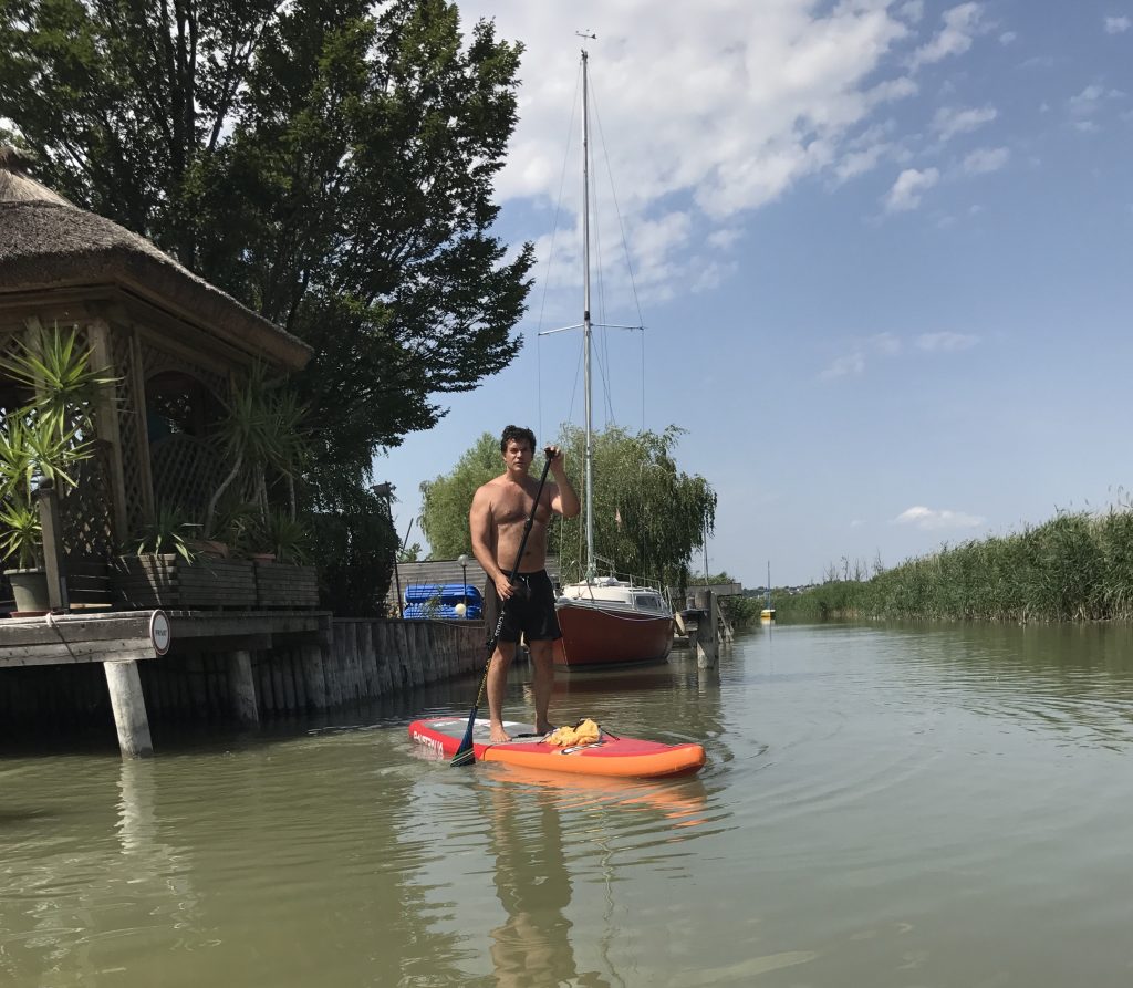 stand up paddling