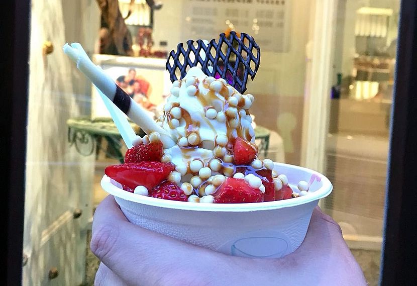 Eissalon Linz - Dots Frozen Joghurt