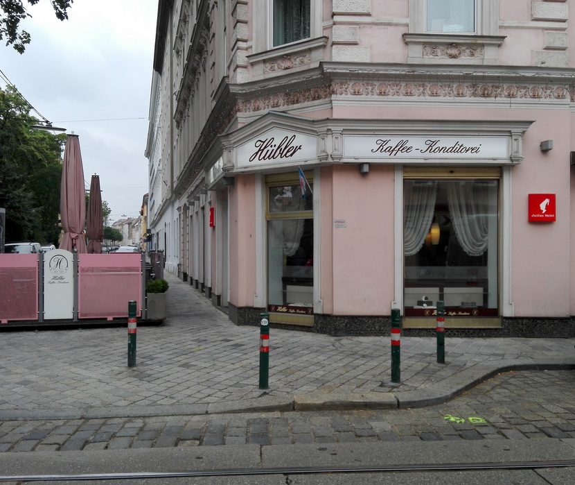 die Konditorei Hübler in Hernals, Bild (c) Claudia Busser - HEROLD Blog Beste Sachertorte Wien