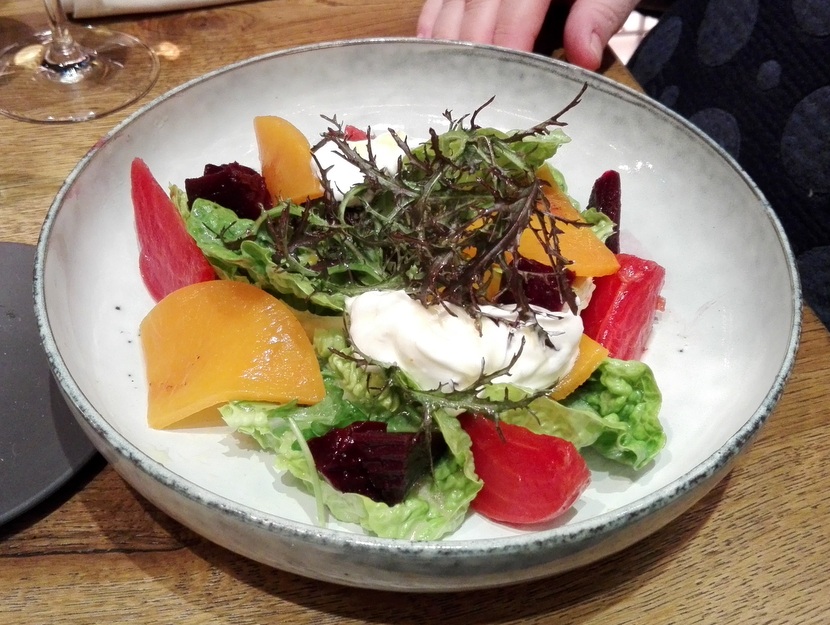 Salat mit Mehrwert, vegetarisch, Bild (c) Claudia Busser - HEROLD.at Vegetarische Restaurants Wien
