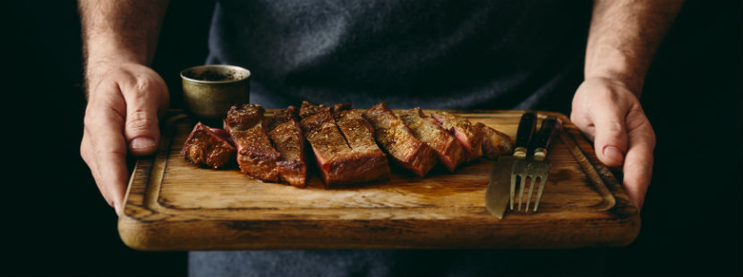 Steak zubereiten: Steak aufgeschnitten