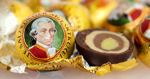 Wo kann man echte Salzburger Mozartkugeln kaufen? - HEROLD