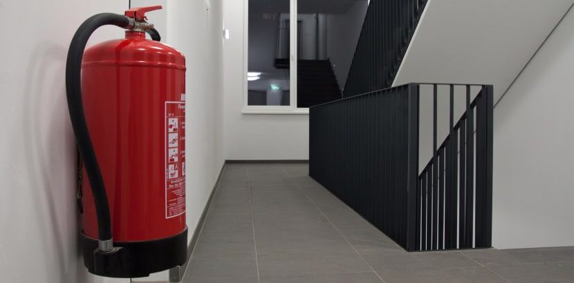 Feuerlöscher überprüfen