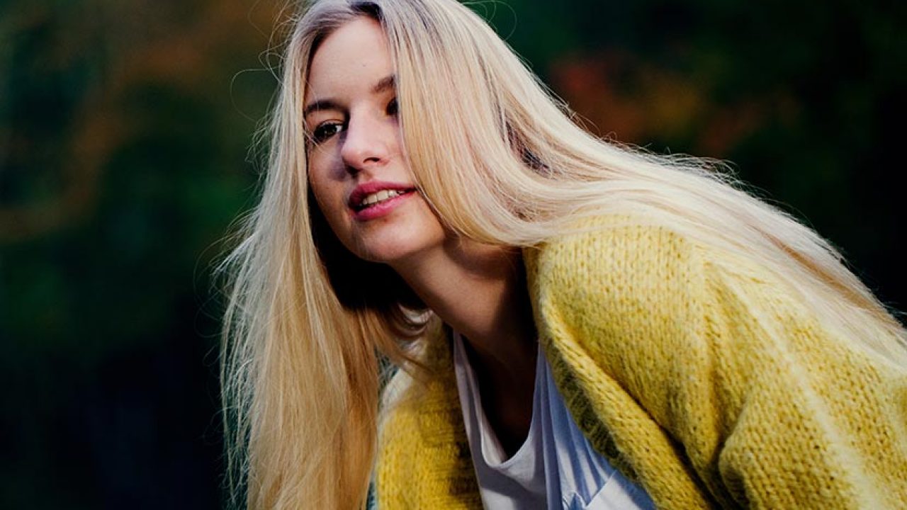 Wie hellt man die Haare auf? Wie hellt man die Haare auf?