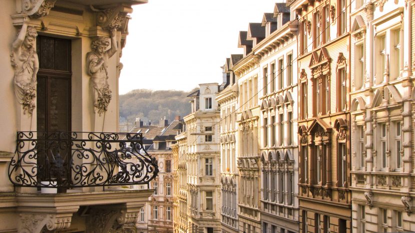 Klassische Hausfassaden am Altbau