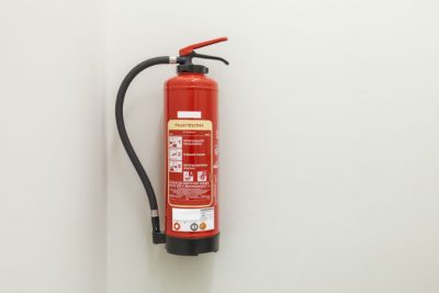 Feuerlöscher überprüfen