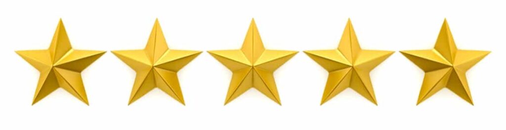 Fünf goldene Sterne, die die Bewertungen in Google My Business Einträgen symbolisieren.