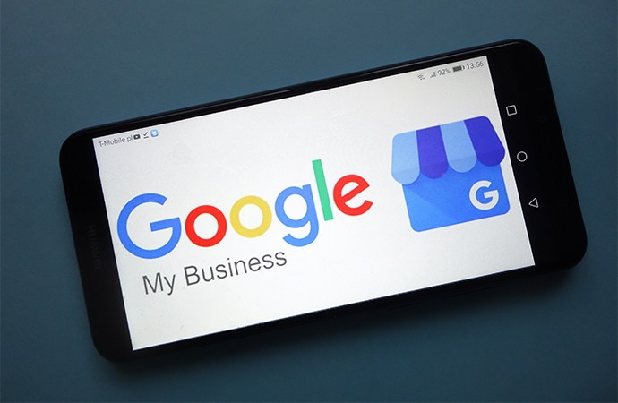 Google My Business Anzeige auf Smartphone